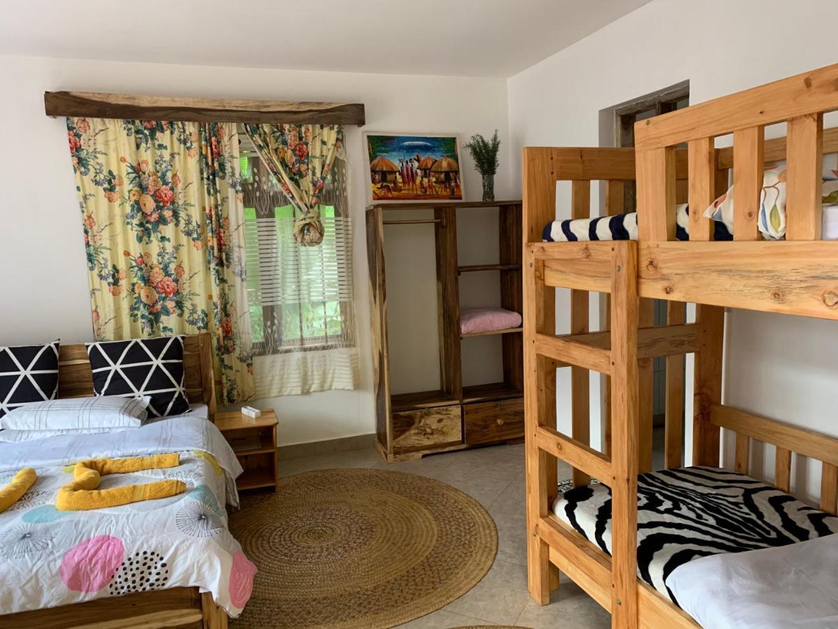 David Crater Homestay Lushoto Buitenkant foto